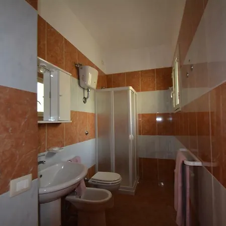 Lido Di Apartment