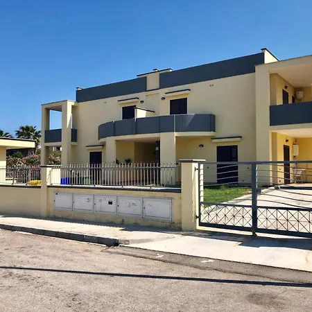 Lido Di Apartment *